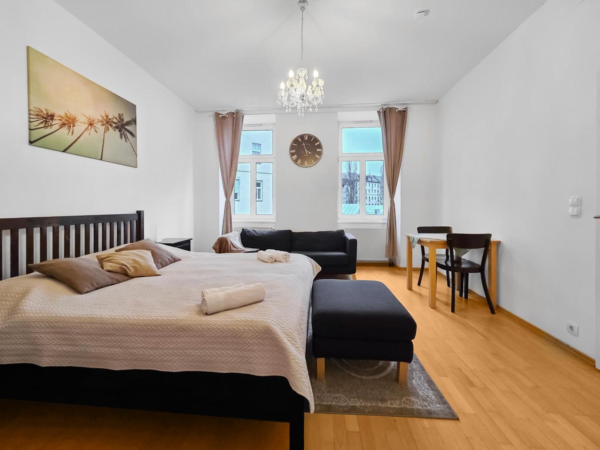 Three King-Size Beds, Three Bedrooms Wien Ngoại thất bức ảnh