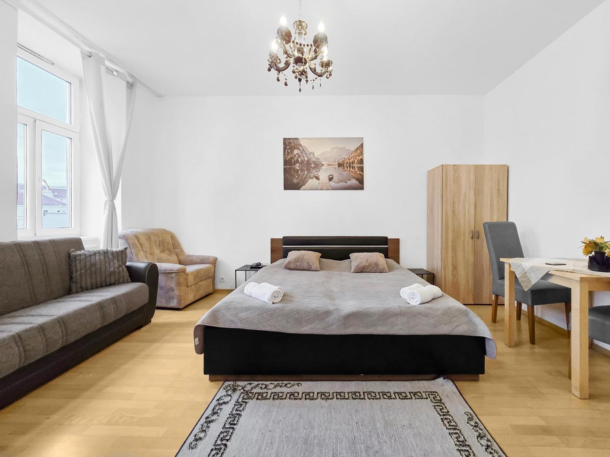 Three King-Size Beds, Three Bedrooms Wien Ngoại thất bức ảnh